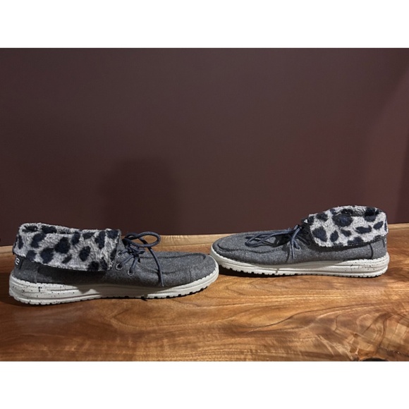 HEY DUDE BRITT GRAY WOMEN'S SHOES CHEETAH PRINT SZ. 9 121773139 EUC - Picture 3 of 6